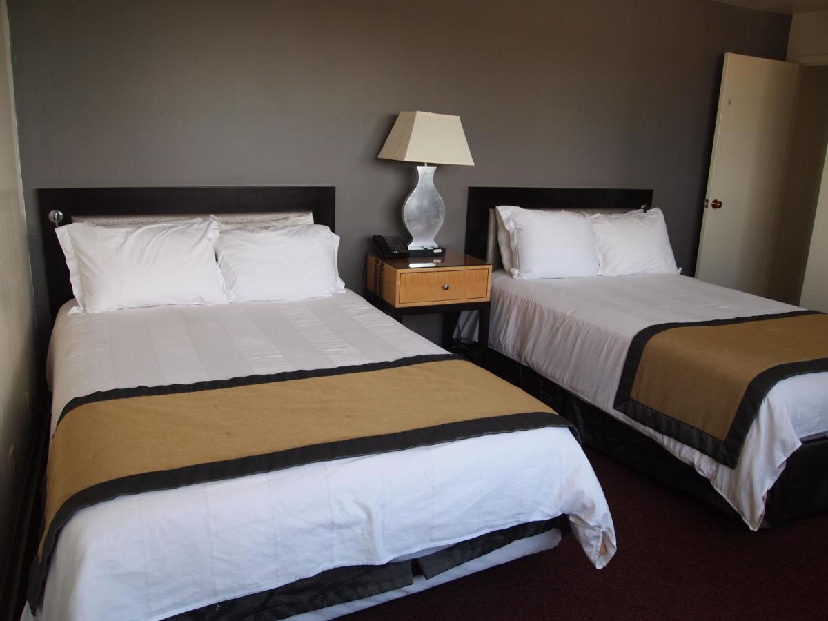 Double Deluxe at Stamford Suites