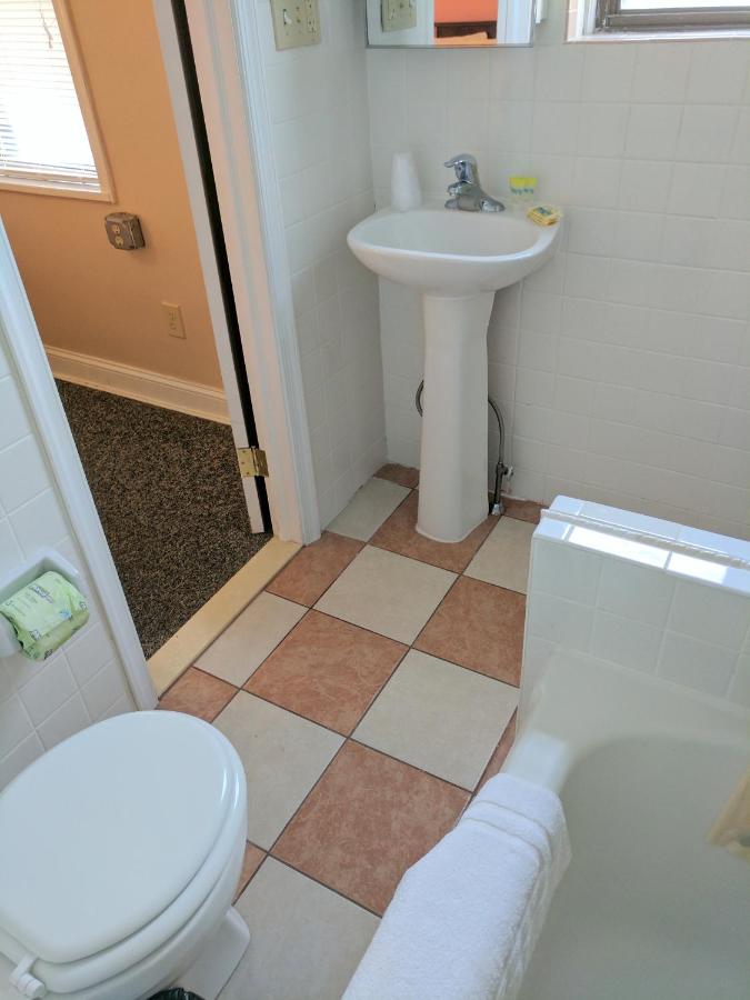 Queen Suite at Key West Motel
