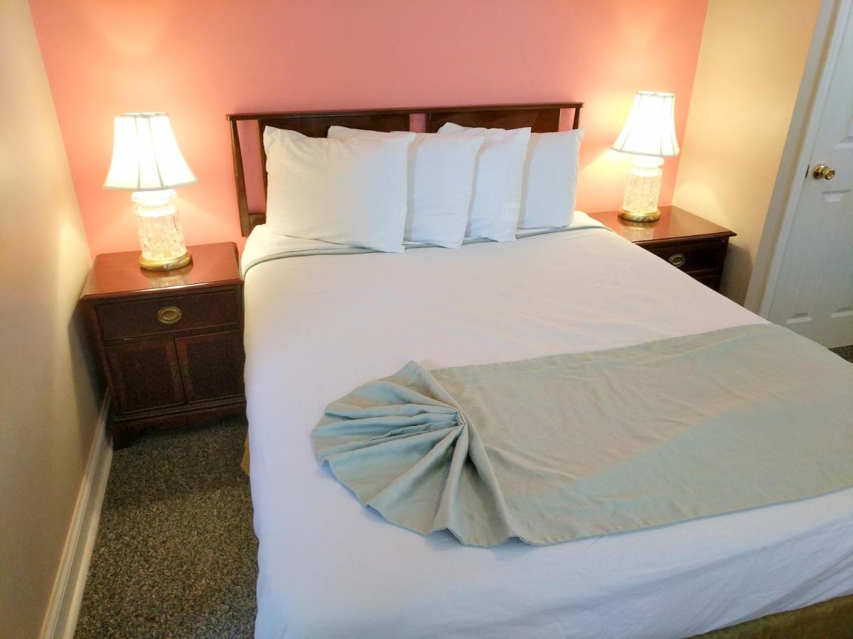 Queen Suite at Key West Motel