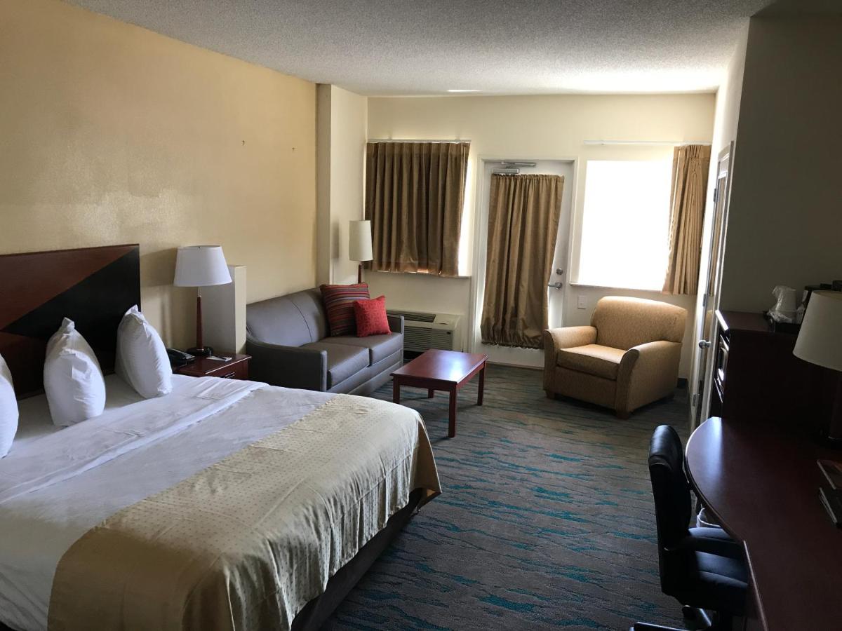 King Suite - Non-Smoking at Gateway Hotel & Suites Ocean City, an Ascend Collection Hotel