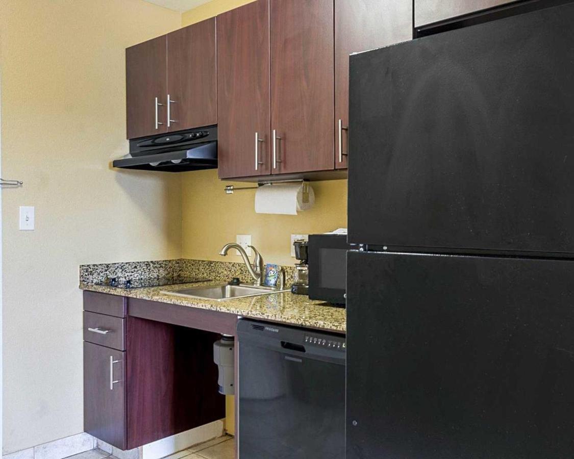Queen Suite with Two Queen Beds - Non-Smoking at MainStay Suites Minot
