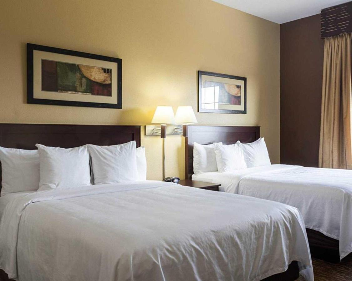 Queen Suite with Two Queen Beds - Non-Smoking at MainStay Suites Minot