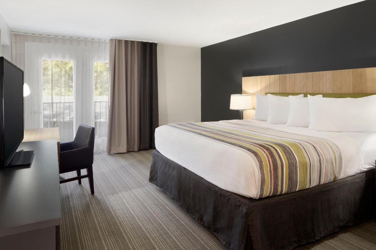 King Room - Non-Smoking at Country Inn & Suites by Radisson, Gatlinburg, TN