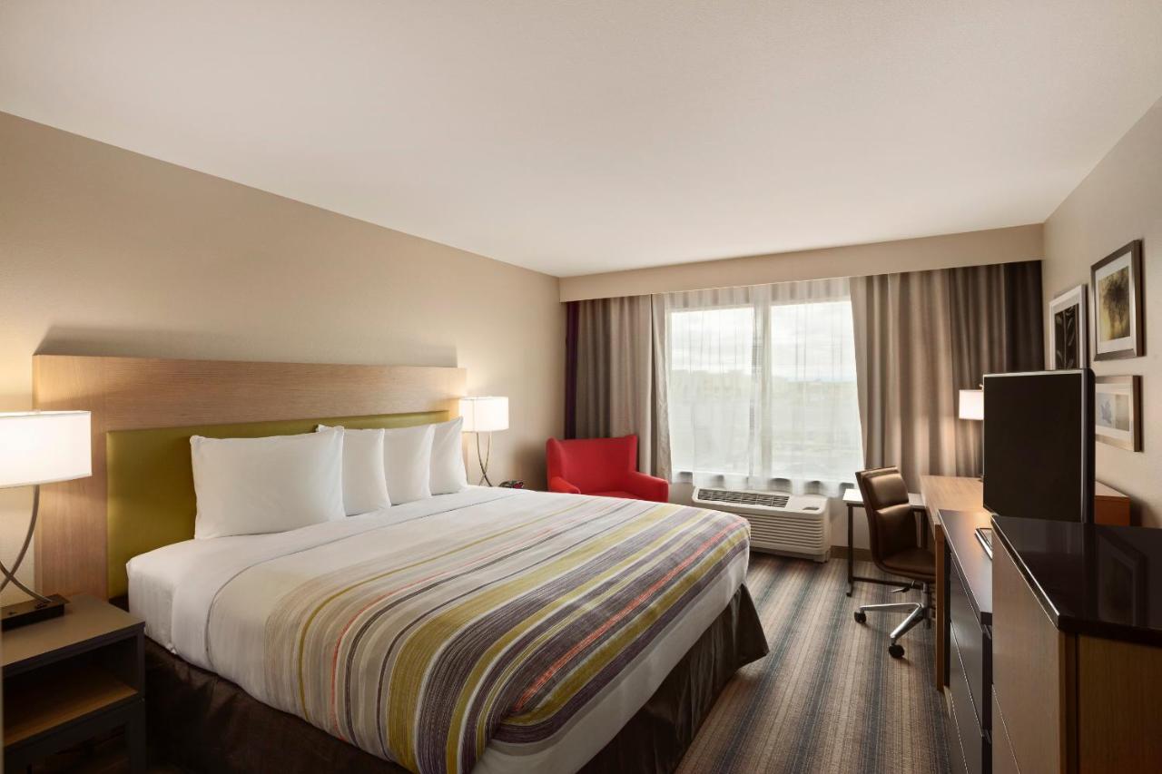 King Room - Non-Smoking at Country Inn & Suites by Radisson, Gatlinburg, TN