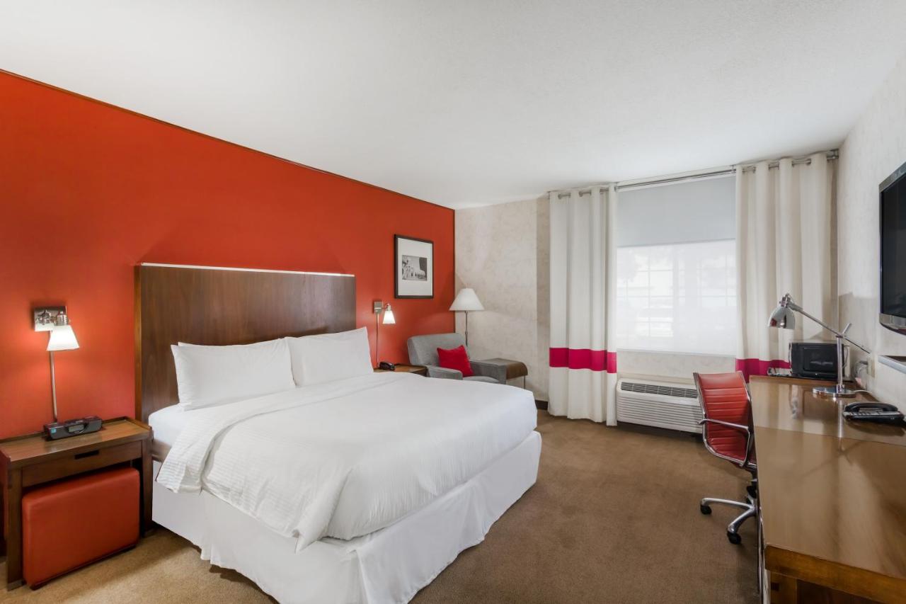 King Room - Mobility/Hearing Accessible - Non-Smoking at La Hacienda San Jose Silicon Valley
