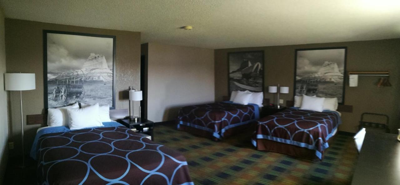 Double Suite - Non-Smoking at Super 8 by Wyndham Keokuk