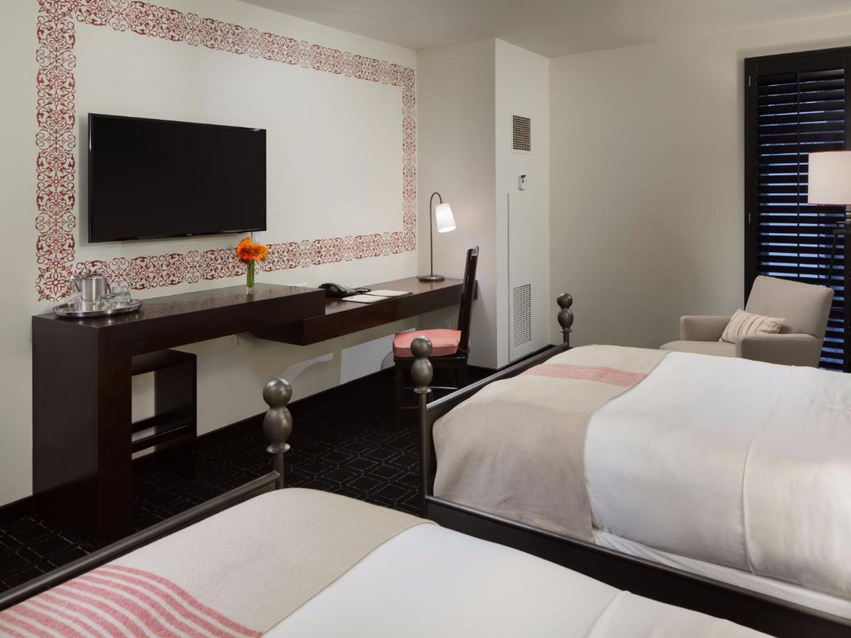 Double Room with City View at Hotel Valencia Riverwalk