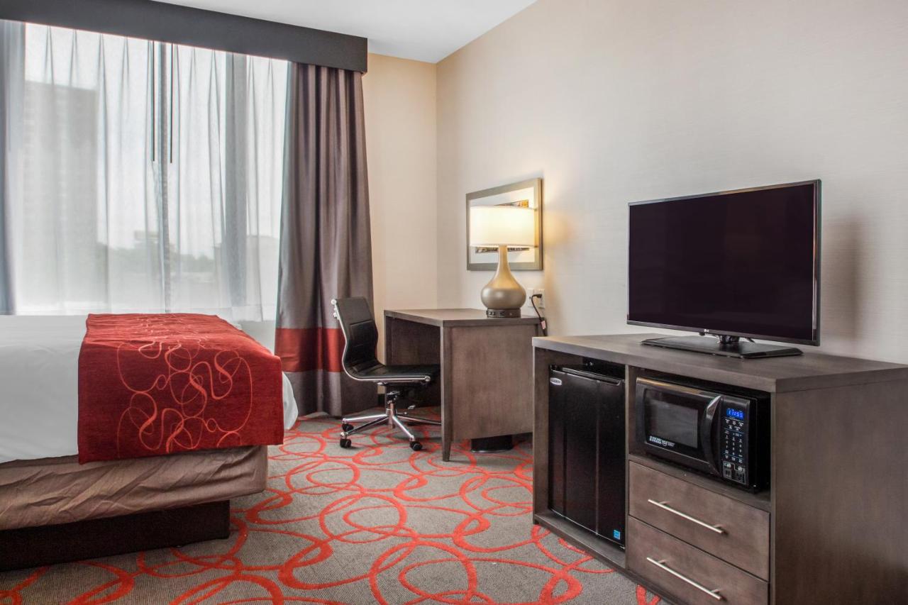 King Room - Non-Smoking at Comfort Inn & Suites near Stadium