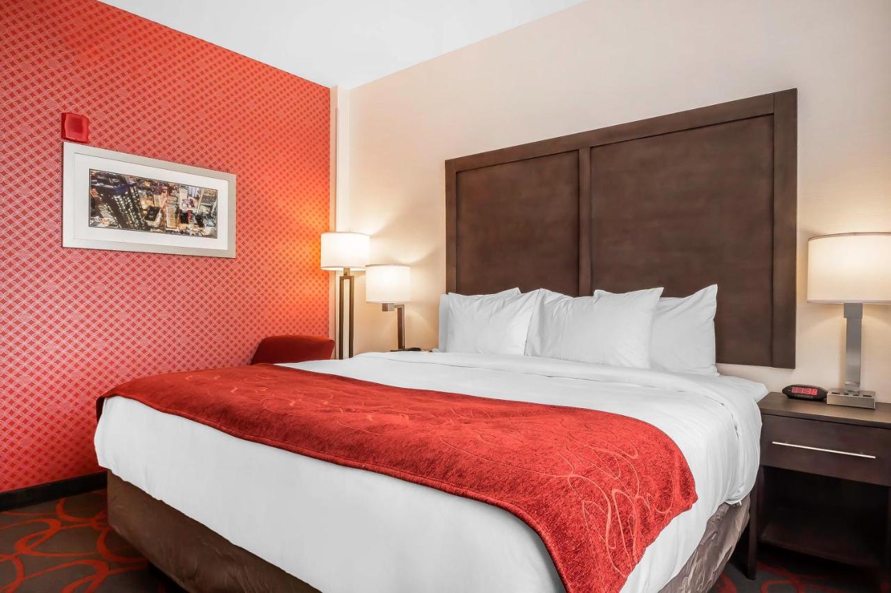 King Room - Non-Smoking at Comfort Inn & Suites near Stadium