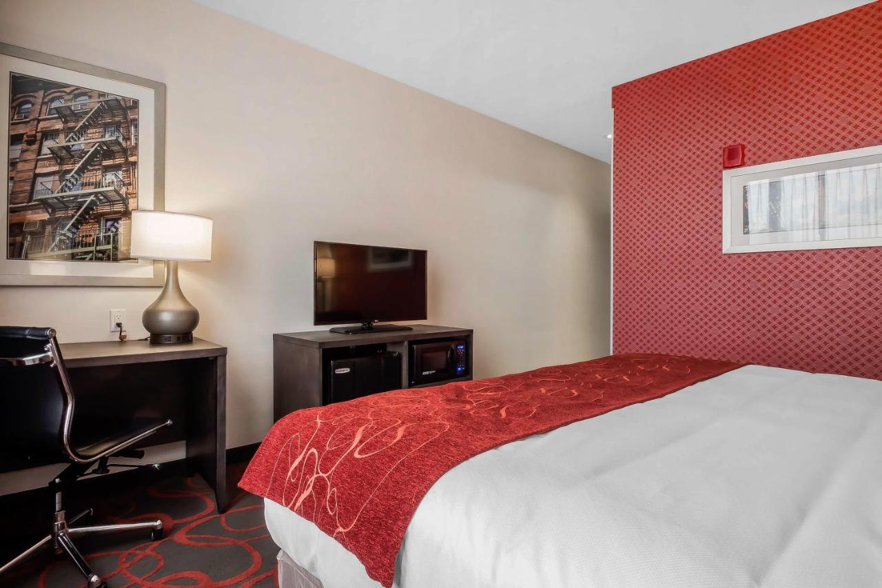 King Room - Non-Smoking at Comfort Inn & Suites near Stadium