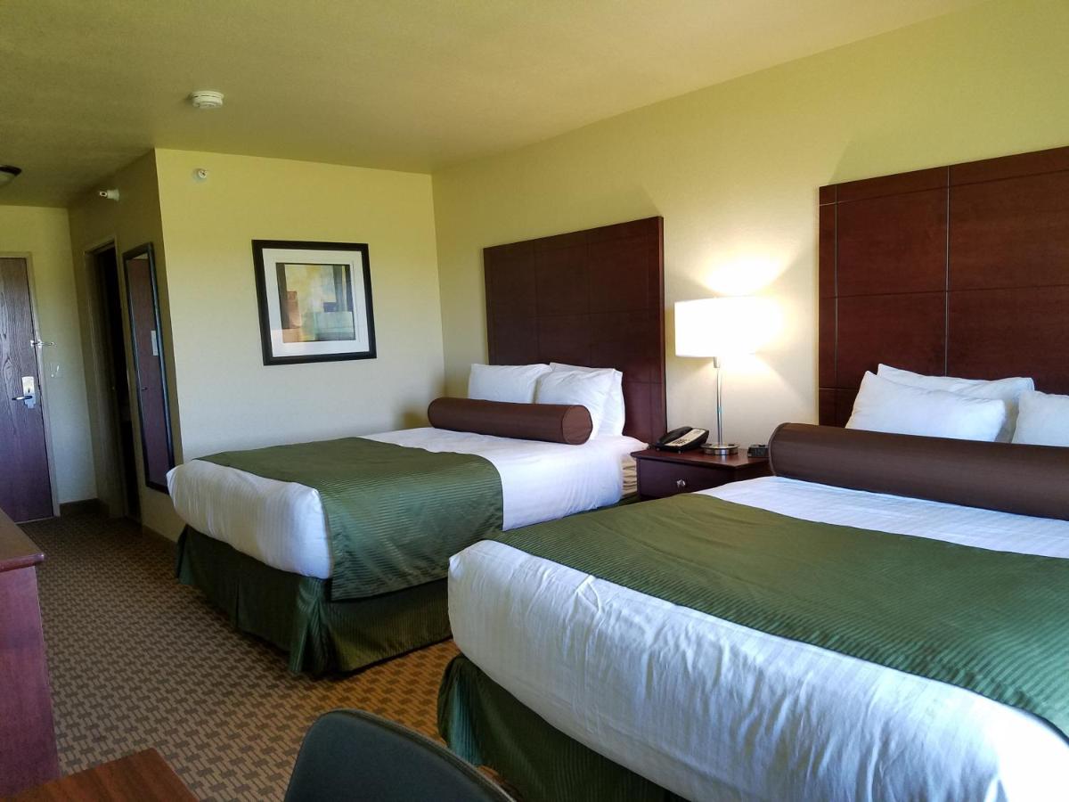 Double Room - Disability Access at Cobblestone Inn & Suites - Bottineau