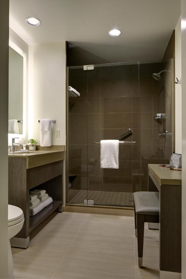 One-Bedroom King Suite at Hyatt House Raleigh / RDU / Brier Creek