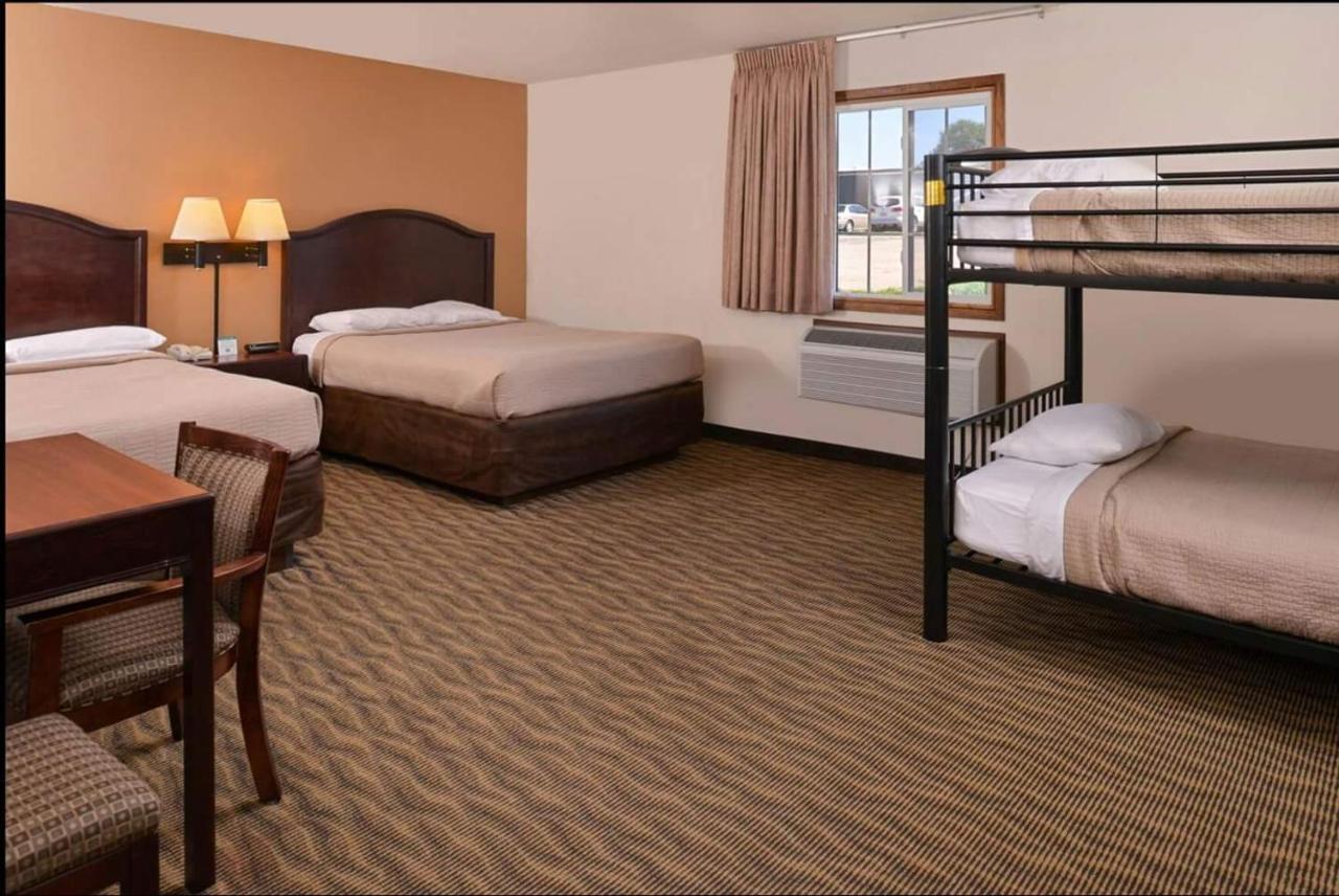 Deluxe Family Room at Americas Best Value Inn & Suites Atlantic