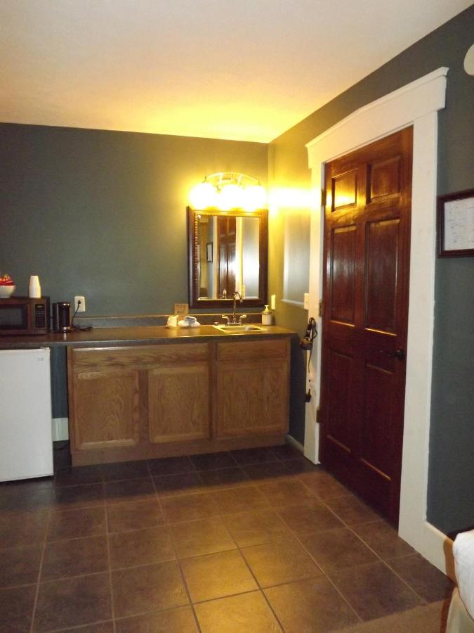 Double Room - Disability Access at William Watson Hotel