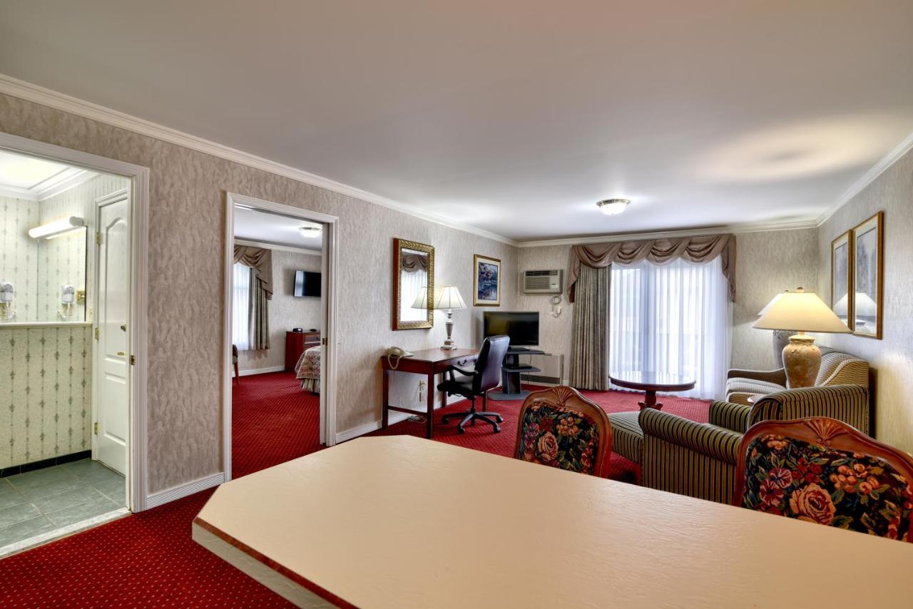 Executive Suite with Balcony at Roosevelt Inn and Suites Saratoga Springs