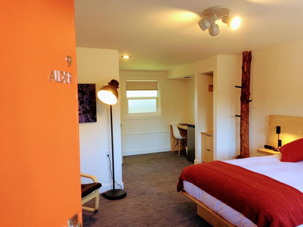 | Heliotrope Hotel