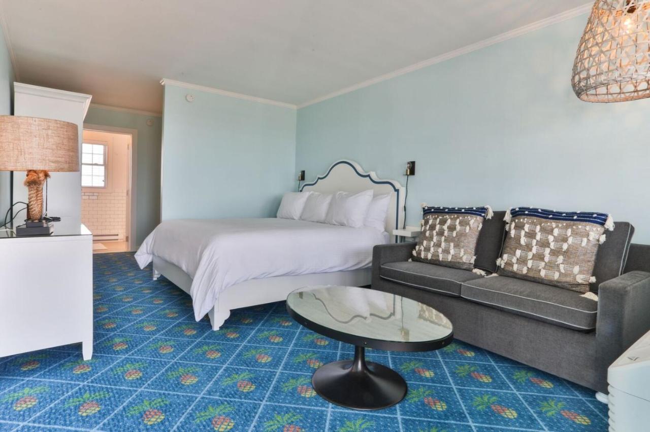 Deluxe Suite at The Beach Shack