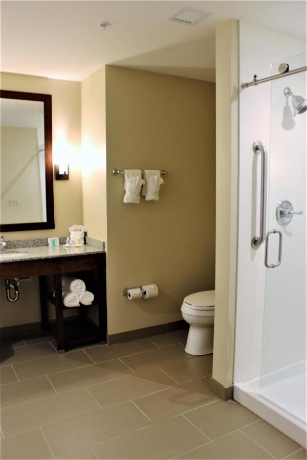 King Suite with Spa Bath at Comfort Suites Dodge City