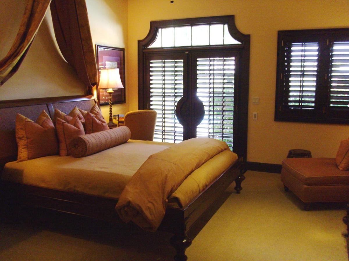 King Suite at The Brazilian Court Hotel