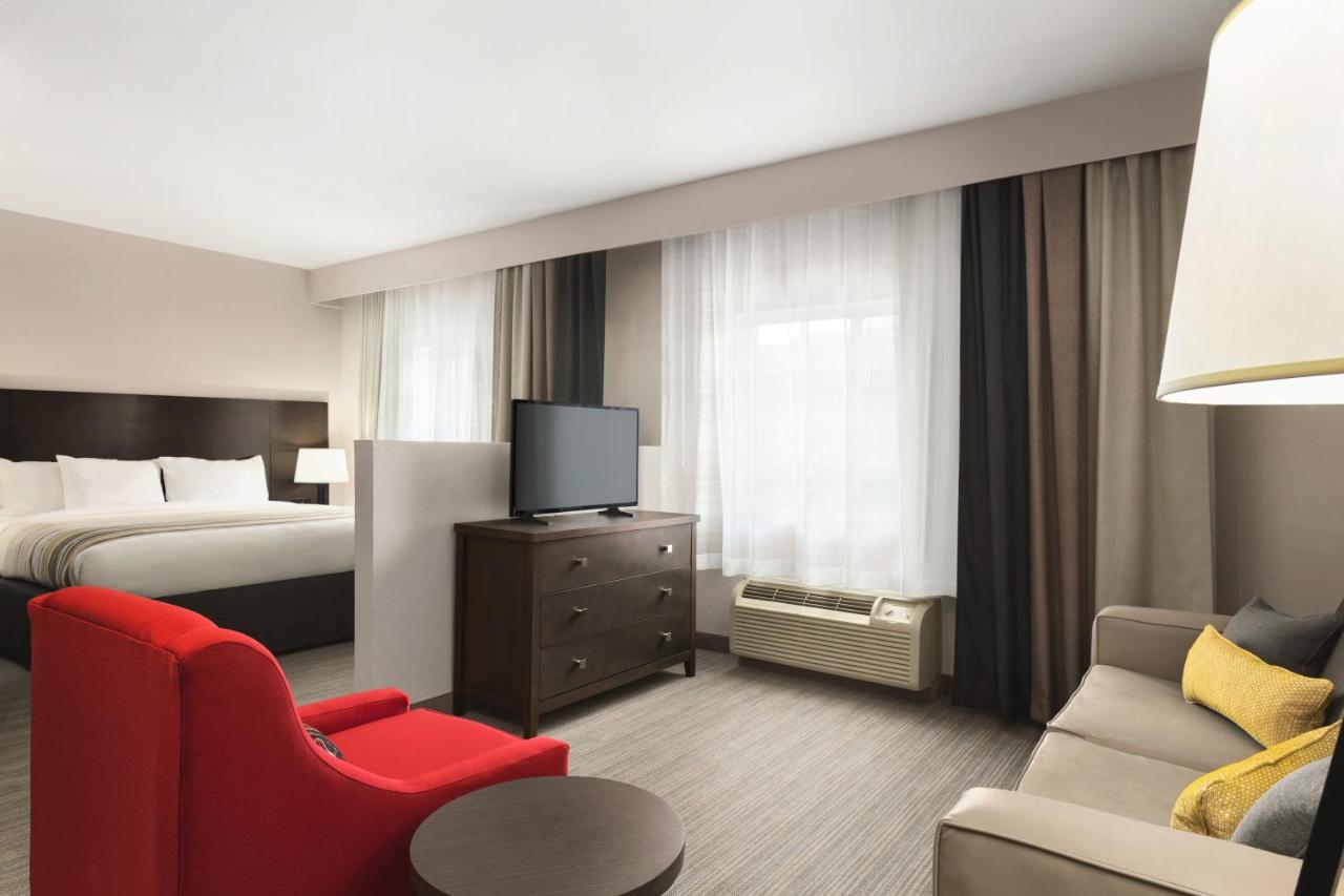 Queen Studio Suite with Sofa Bed at Country Inn & Suites by Radisson, Shreveport-Airport, LA