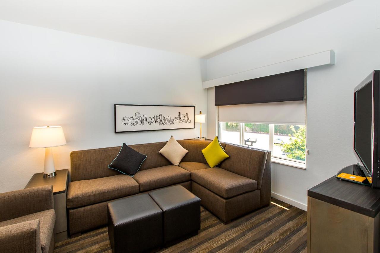 One-Bedroom King at HYATT house Santa Clara