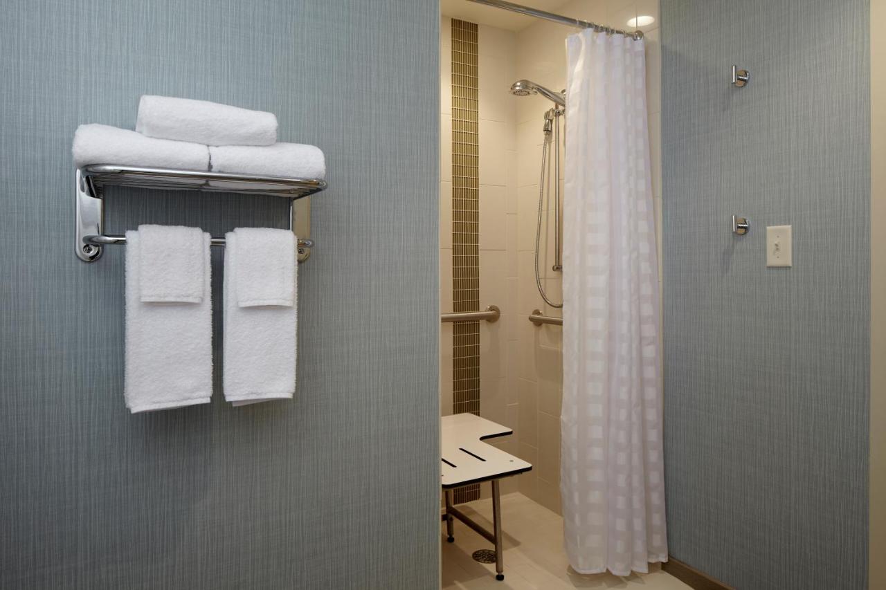 King Suite with Shower - Disability Access at Hyatt Place Madison / Verona