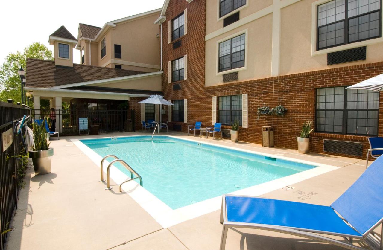  | TownePlace Suites by Marriott Charlotte Univ. Research Park