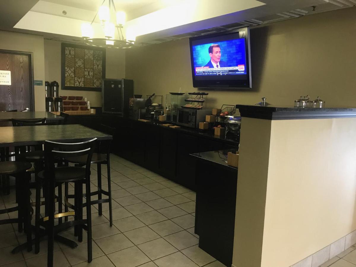  | Executive Inn