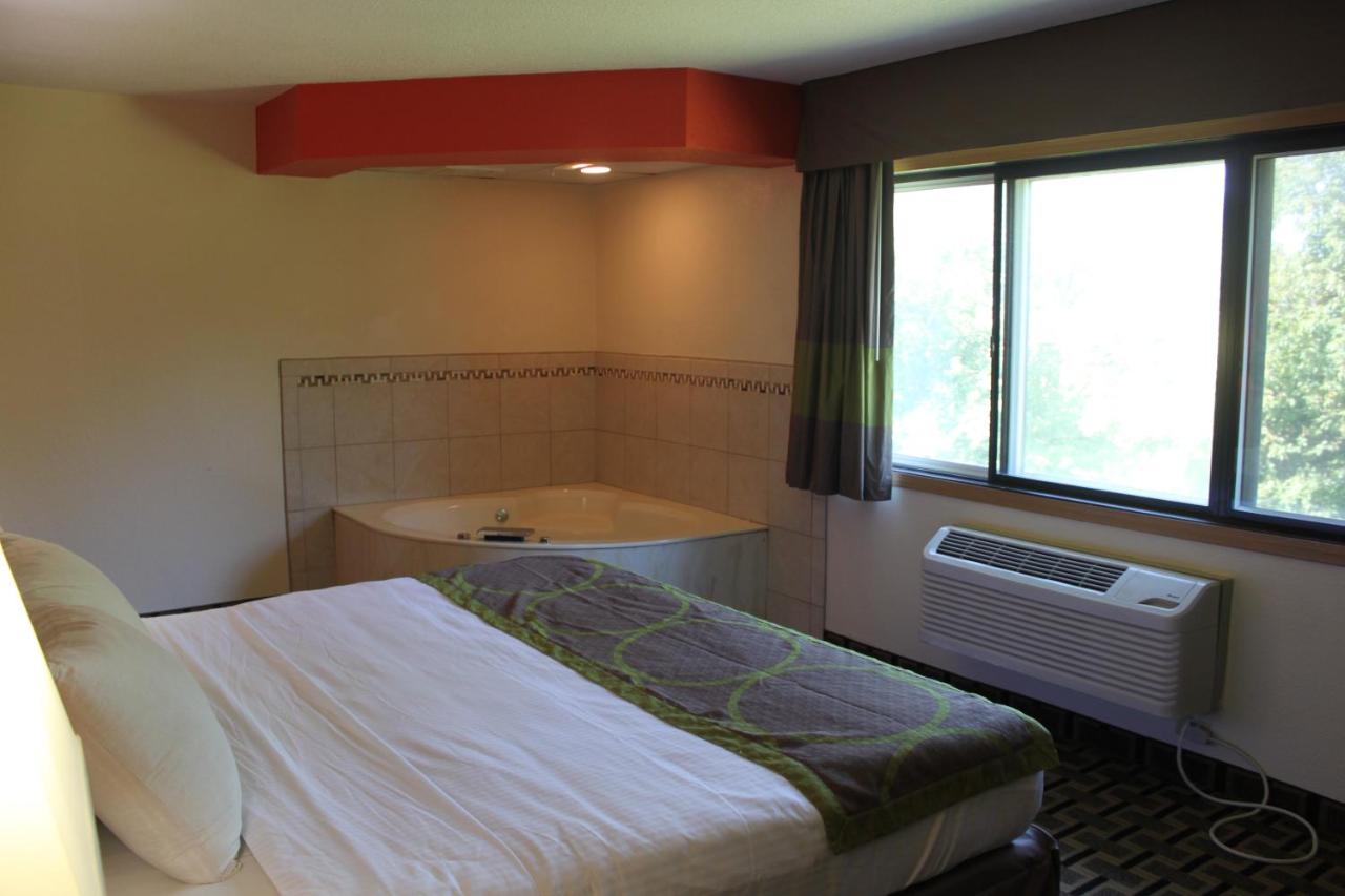 King Studio Suite - Non-Smoking at AmericInn by Wyndham West Burlington