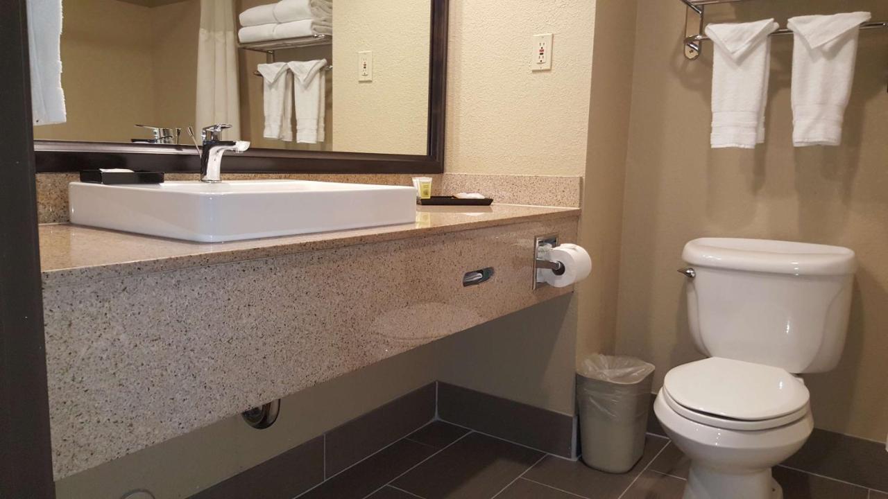 King Suite with Shower - Non-Smoking at Best Western Plus Airport Inn & Suites