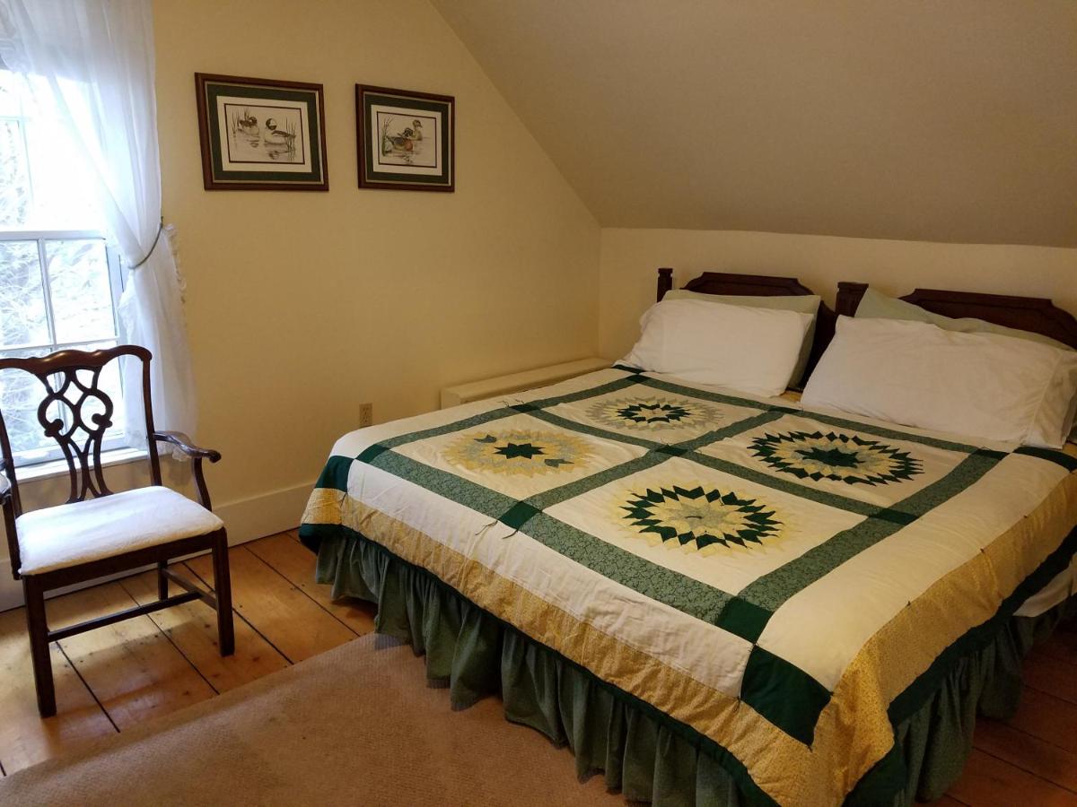 Standard King Room at 1860 House Inn and Vacation Rental Home
