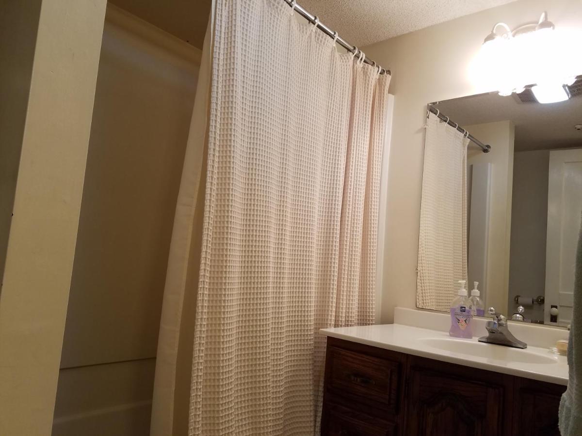 Deluxe King Room at 1860 House Inn and Vacation Rental Home