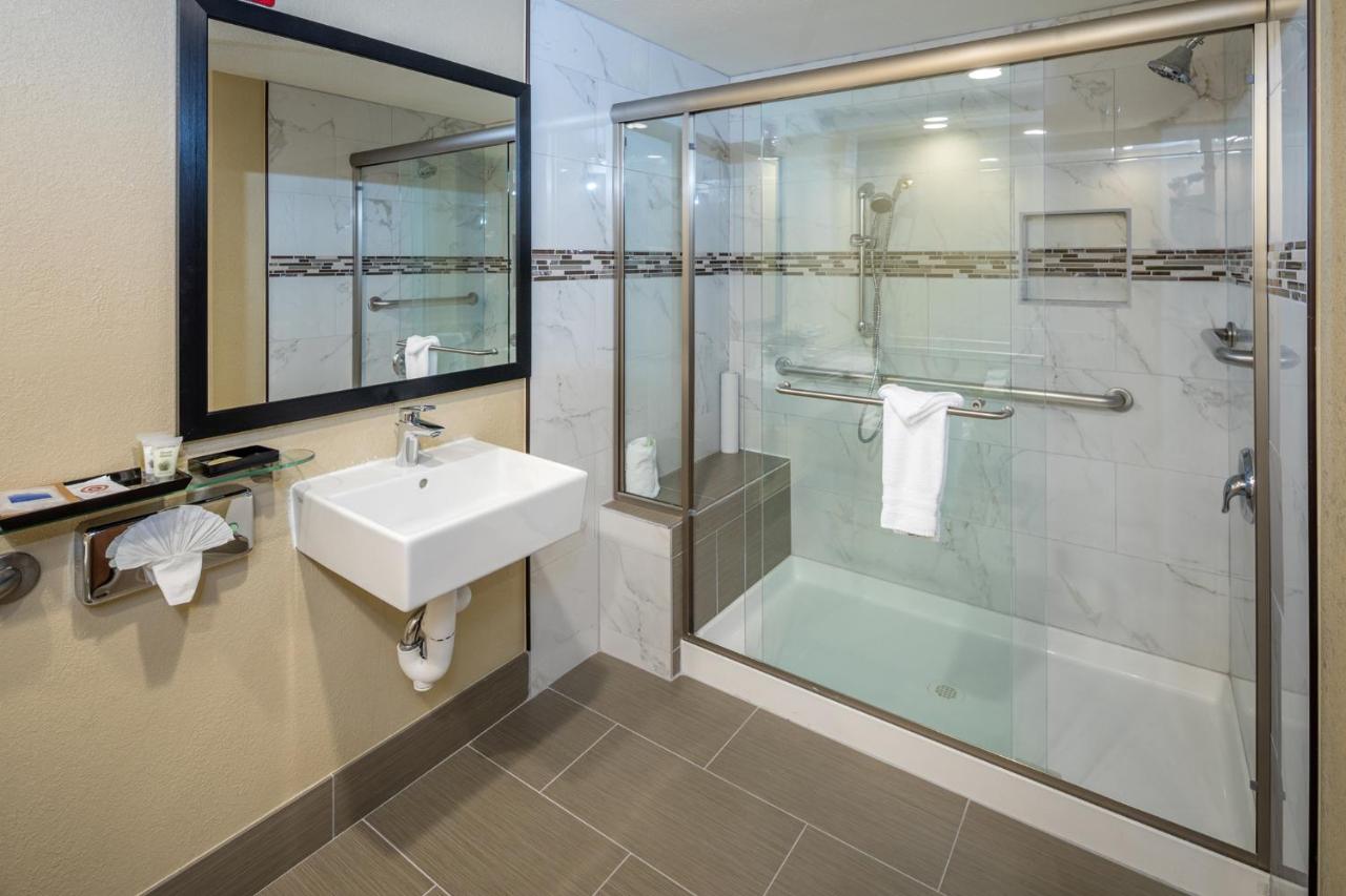 King Suite with Shower - Non-Smoking at Best Western Plus Airport Inn & Suites