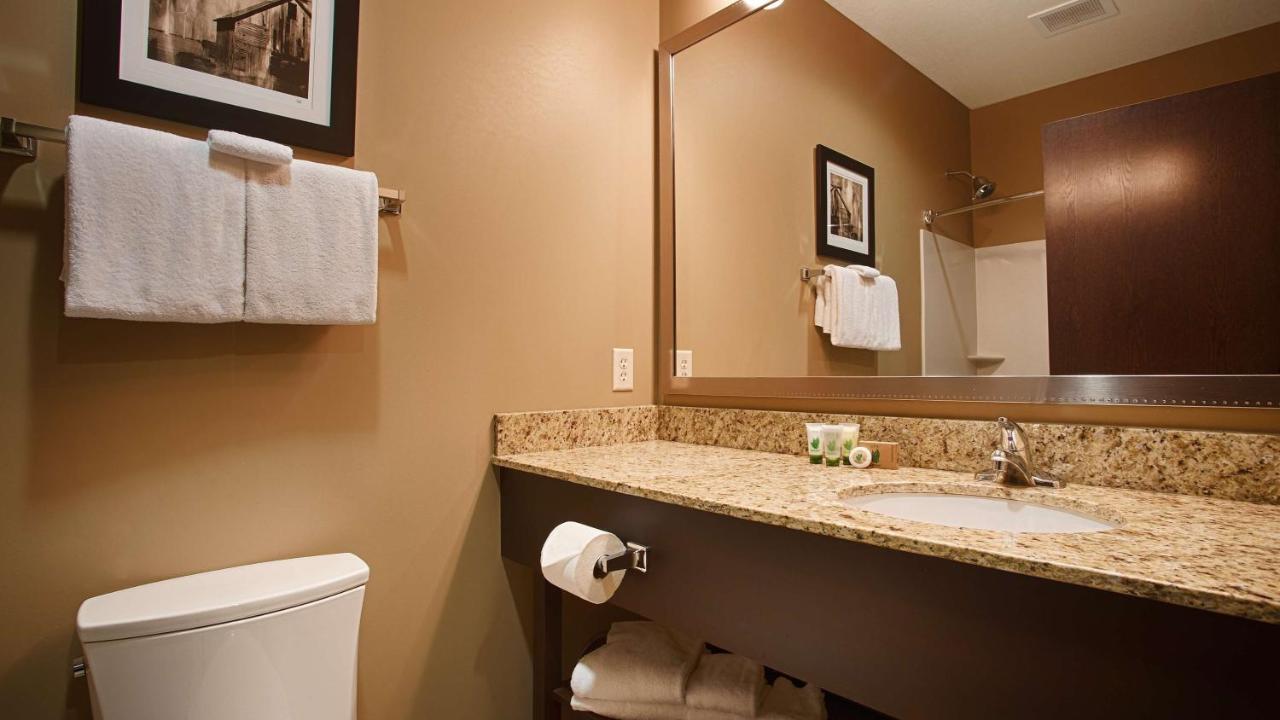 King Room - Non Smoking at Best Western Plus Night Watchman Inn & Suites