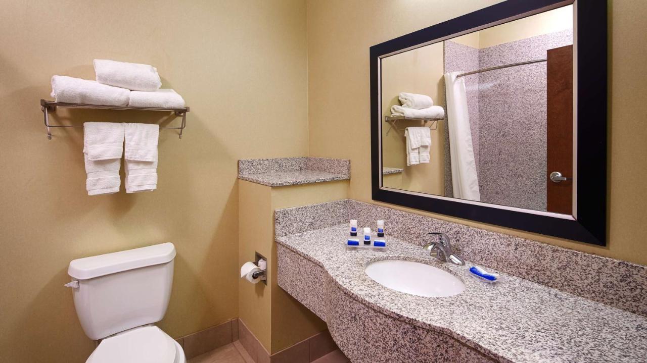 King Suite - Disability Access at Best Western Plus Desoto Inn & Suites