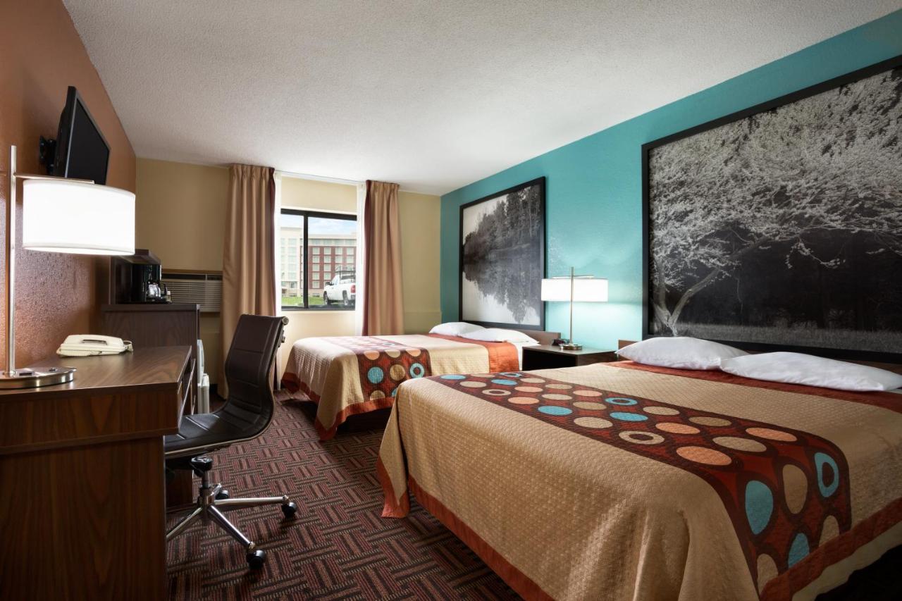 Queen Room with Two Queen Beds - Non-Smoking at Super 8 by Wyndham Mt. Vernon IL