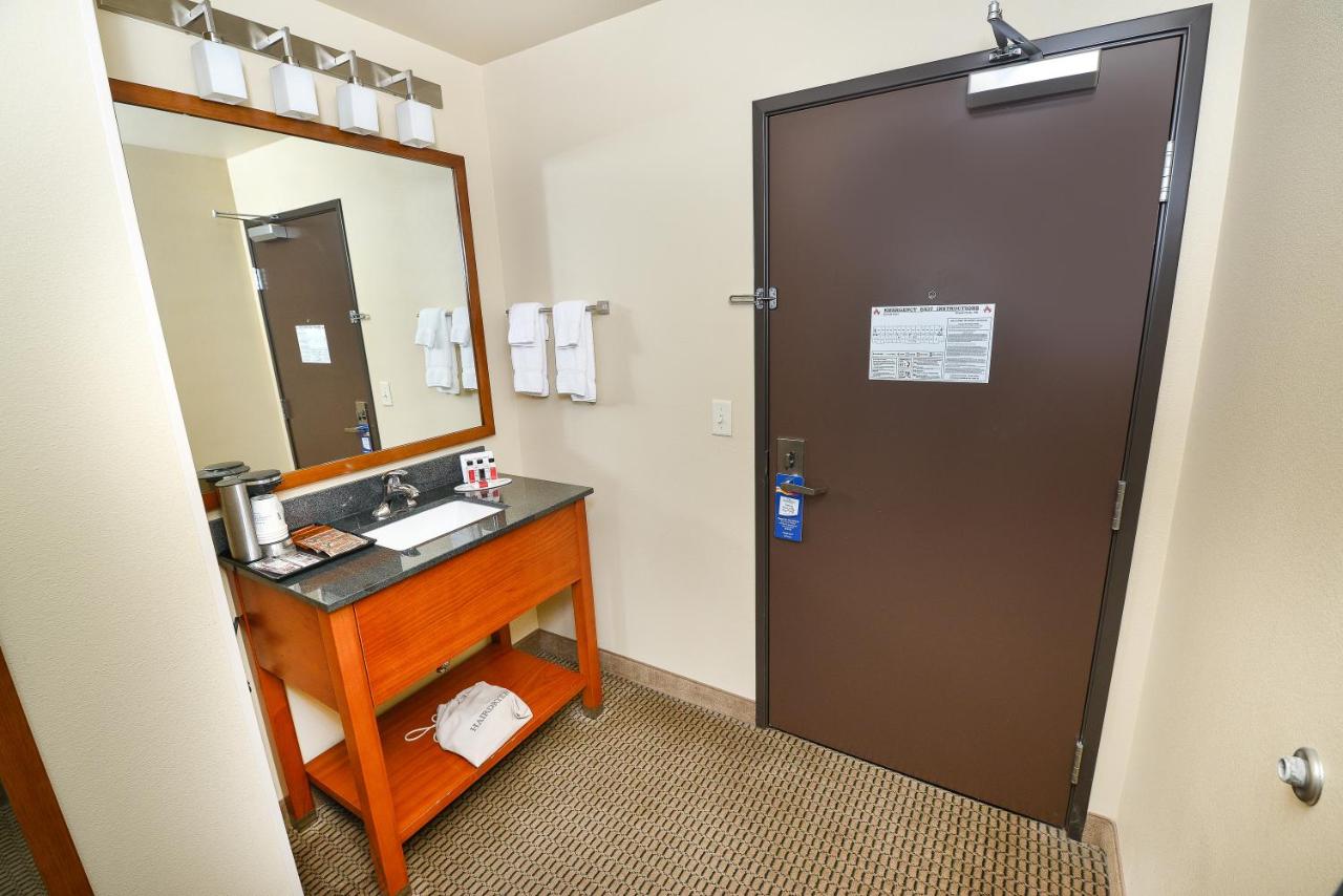 Queen Room - Non-Smoking at Baymont by Wyndham Grand Forks