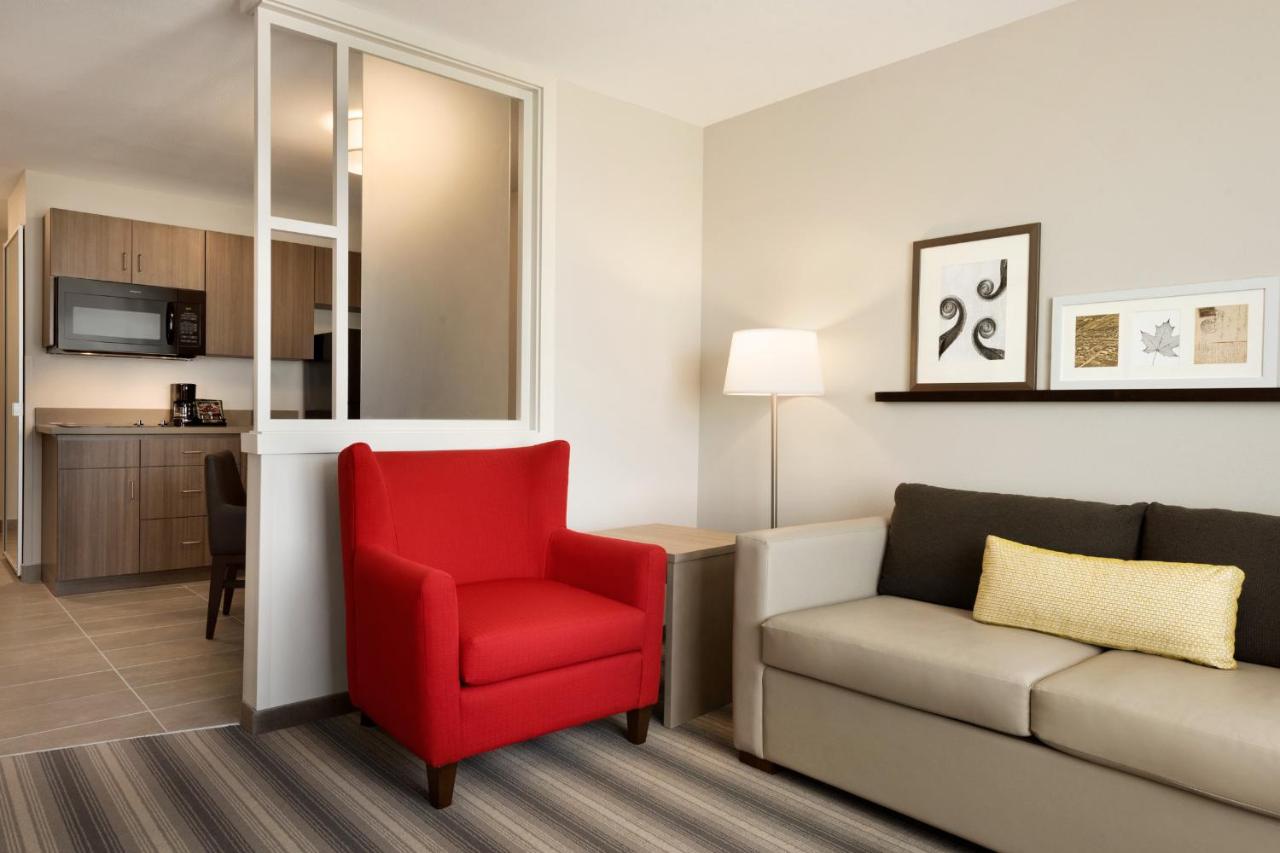 King Suite - Non-Smoking at Country Inn & Suites by Radisson, Indianola, IA