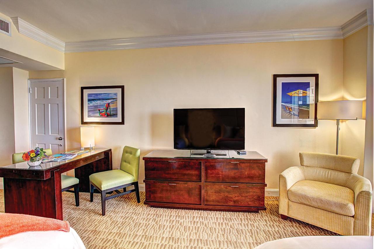 King Room with Bay View and Balcony at Sea View Hotel, Bal Harbour, On The Ocean