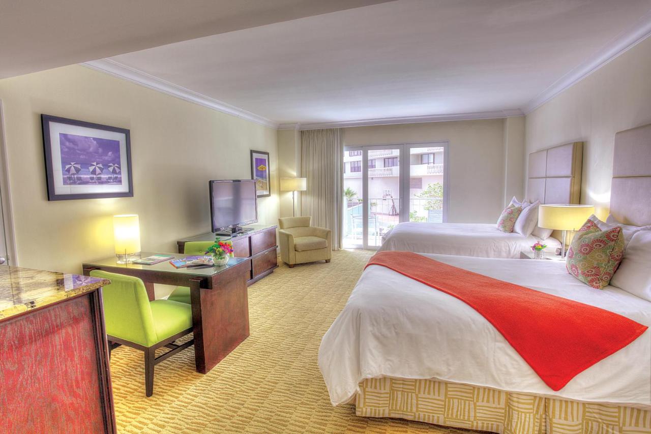 Standard Double Room with Balcony at Sea View Hotel, Bal Harbour, On The Ocean