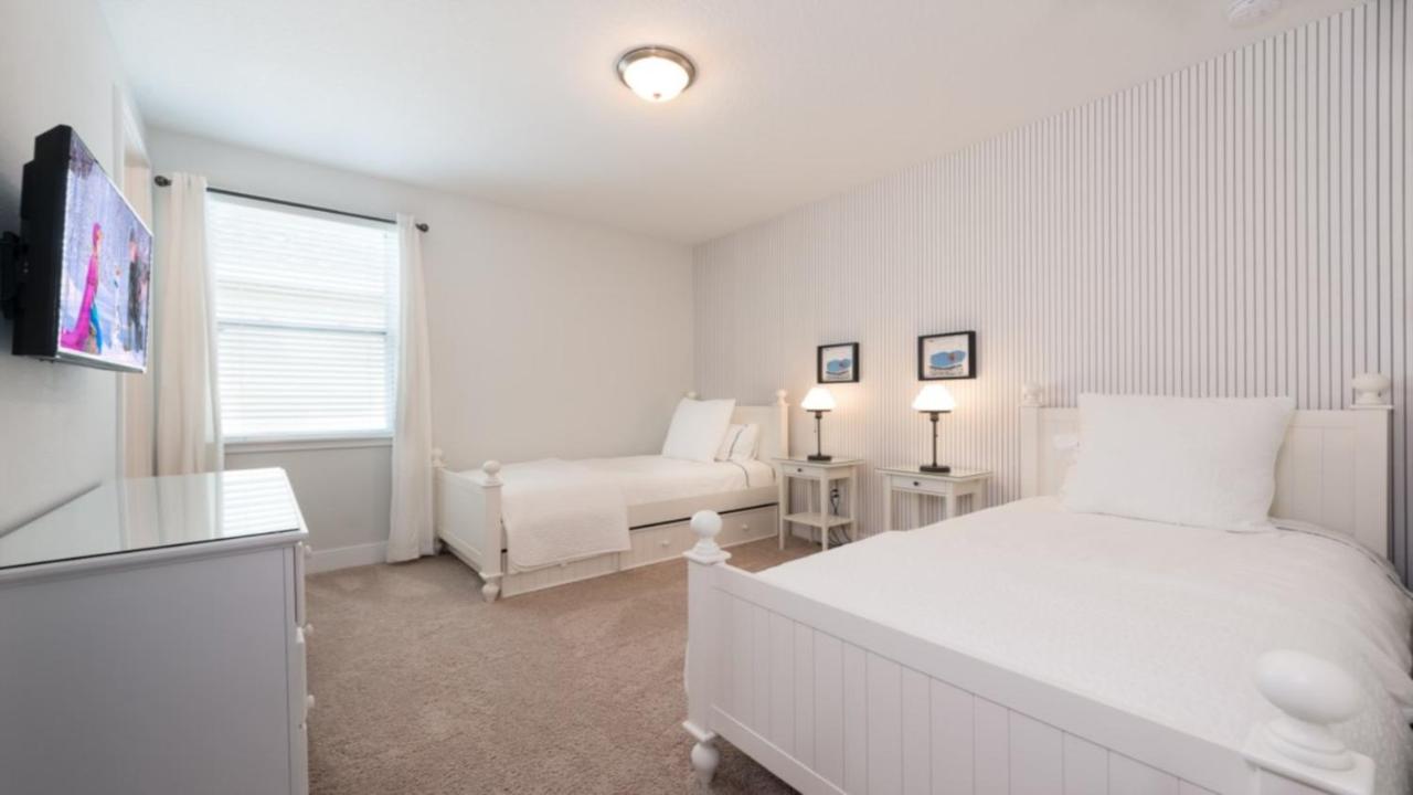 Five-Bedroom House at Encore Resort and Water Park at Reunion by Rentyl