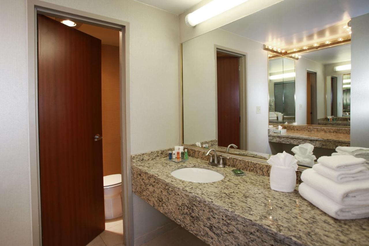 Monaco Studio Suite with King Bed at The Claridge Hotel
