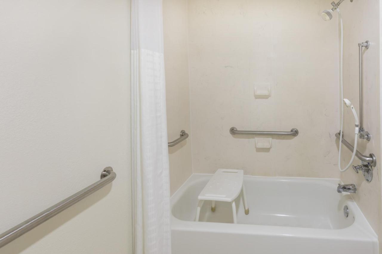 King Room - Disability Access/Non-Smoking at Baymont by Wyndham Orangeburg North