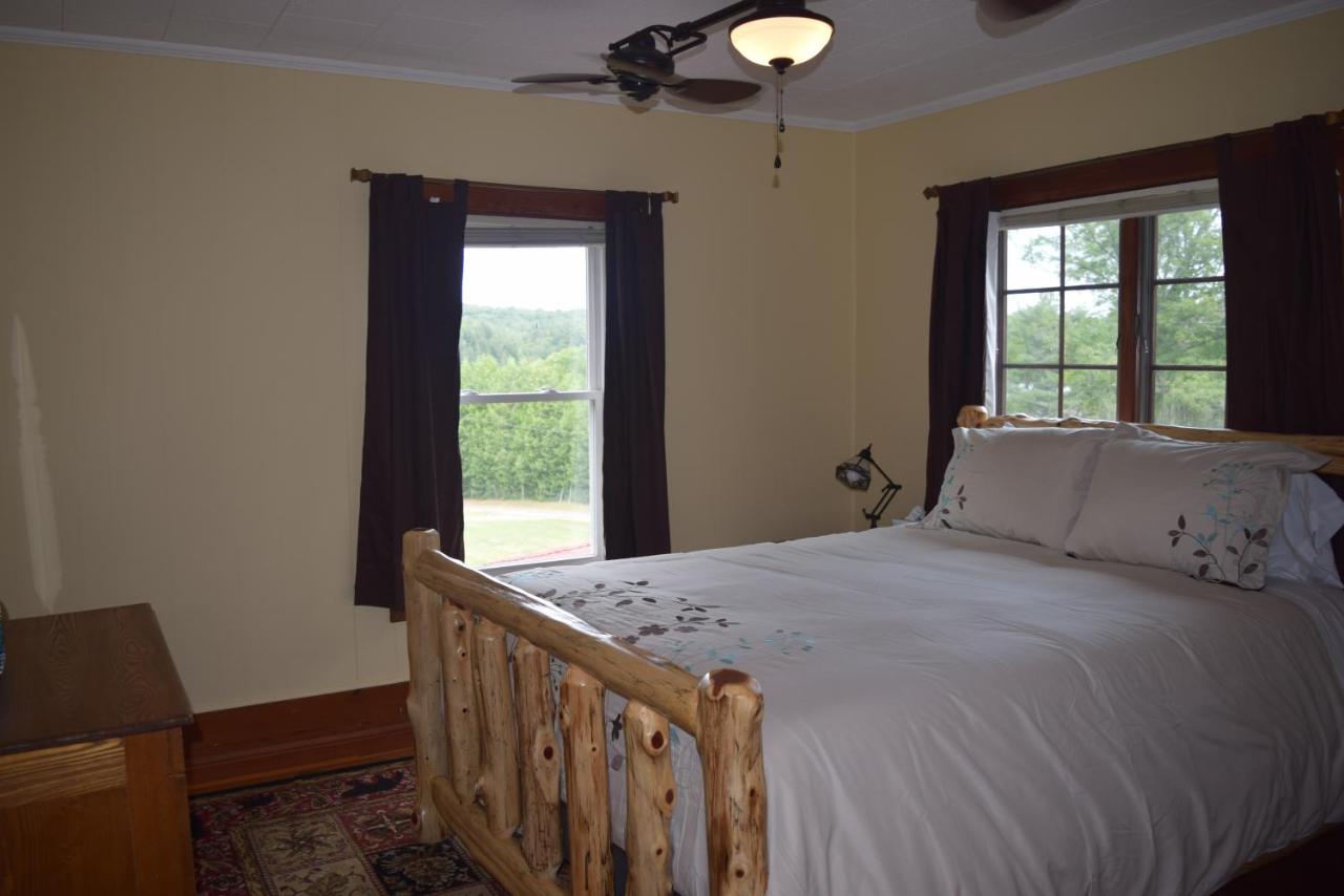 Deluxe Queen Room with Two Queen Beds at The Long View Lodge