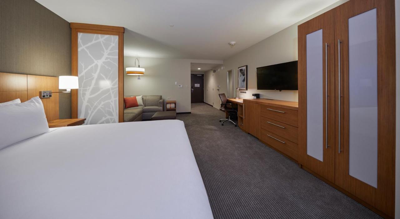  | Hyatt Place Eugene / Oakway Center