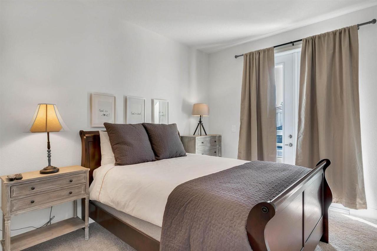 Five-Bedroom House at Encore Resort and Water Park at Reunion by Rentyl