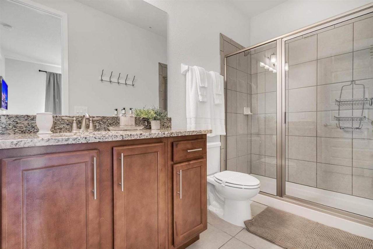 Five-Bedroom House at Encore Resort and Water Park at Reunion by Rentyl