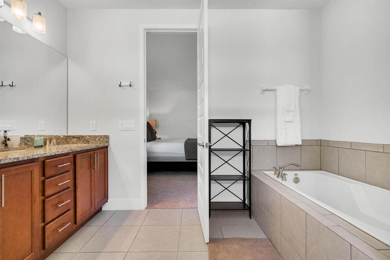 Five-Bedroom House at Encore Resort and Water Park at Reunion by Rentyl