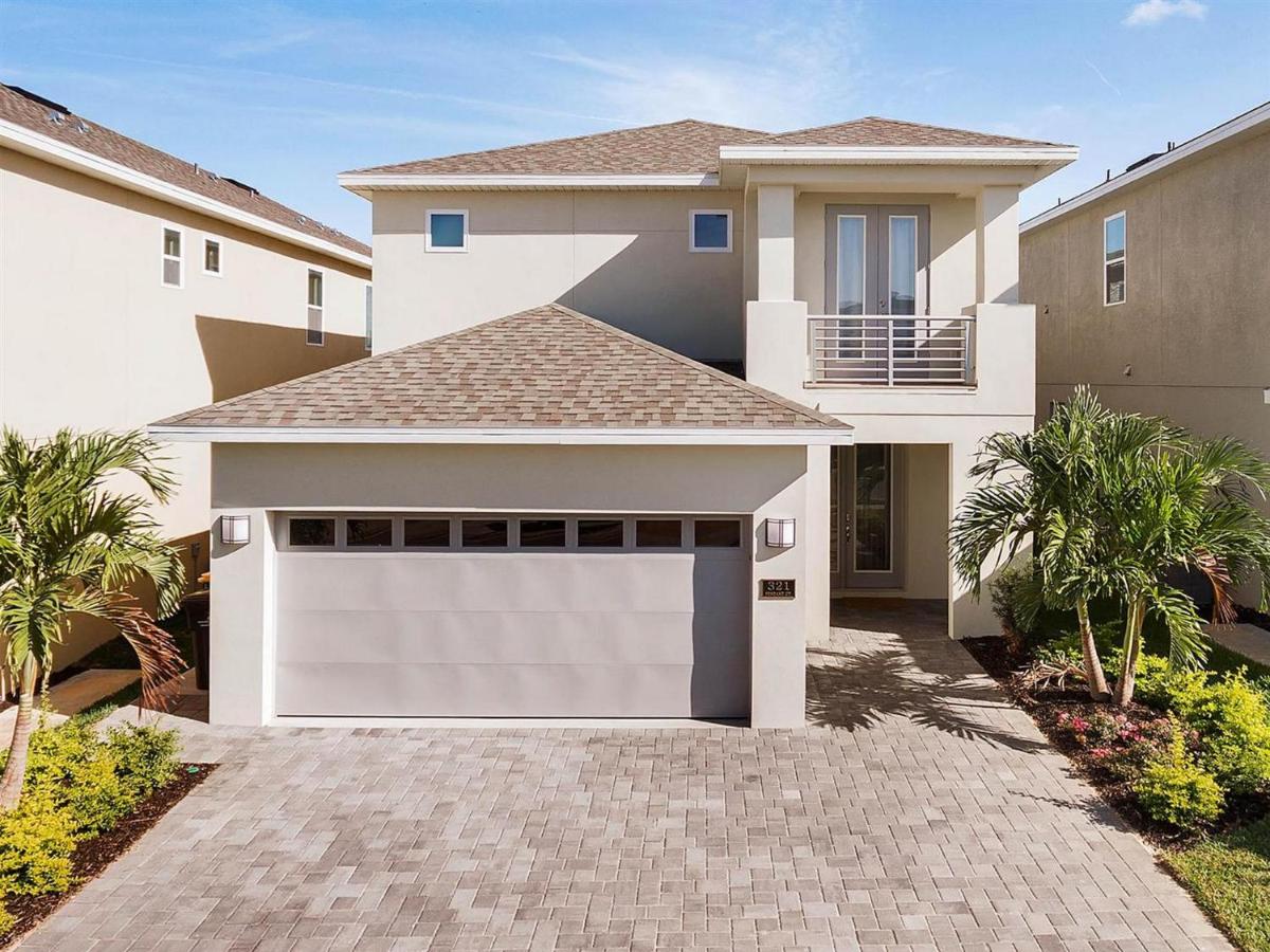 Five-Bedroom House at Encore Resort and Water Park at Reunion by Rentyl