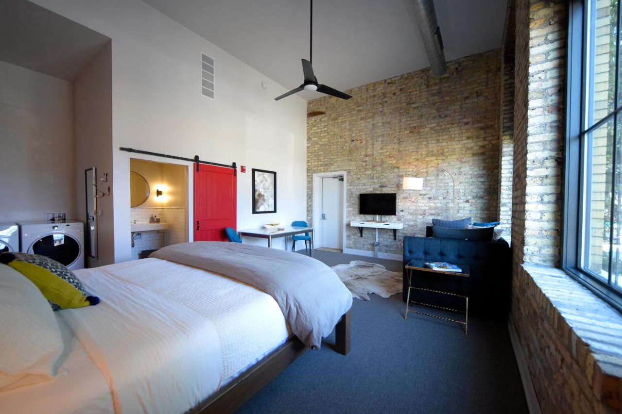 Superior King Suite (Suite 8) at Kinn Guesthouse Bay View